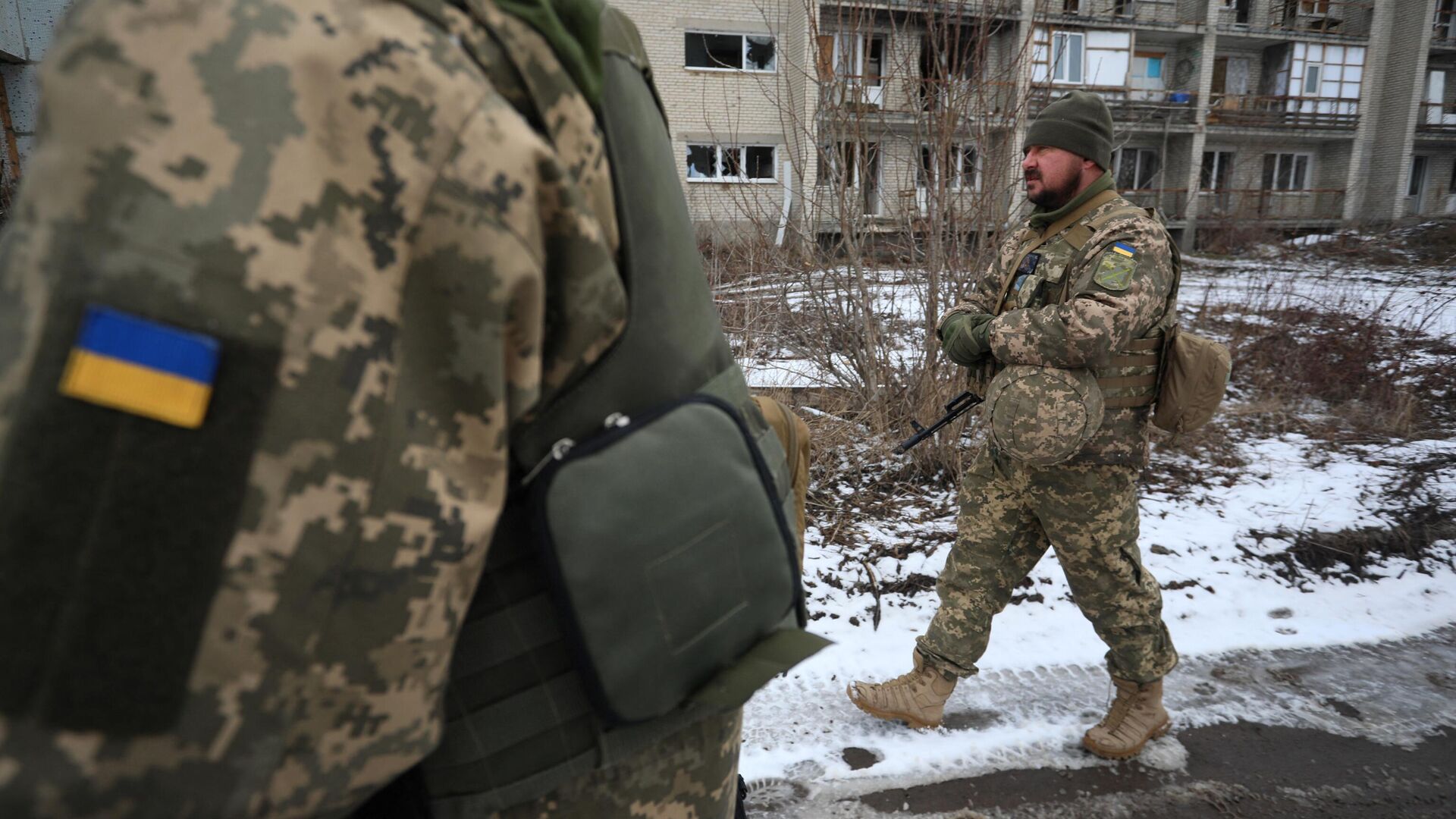 Украинские военные на линии соприкосновения в Донецкой области - РИА Новости, 1920, 21.02.2022