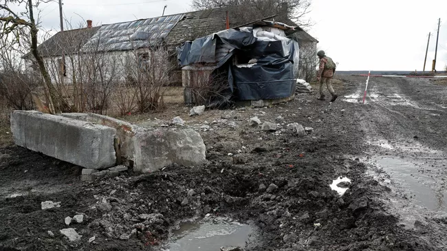 Украинские военнослужащие на линии соприкосновения в Донецкой области