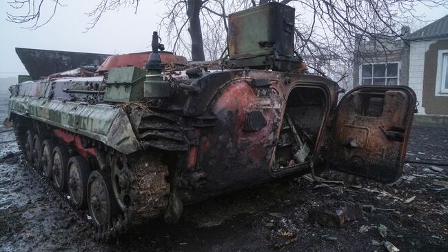 Уничтоженная военная техника ВСУ на улице Волновахи