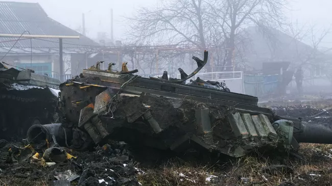 Уничтоженная военная техника ВСУ на улице Волновахи