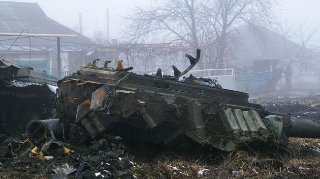 Уничтоженная военная техника ВСУ на улице Волновахи