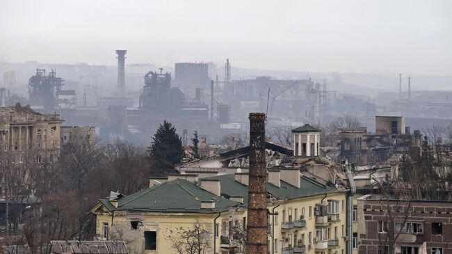 Вид Мариуполя в сторону металлургического комбината Азовсталь