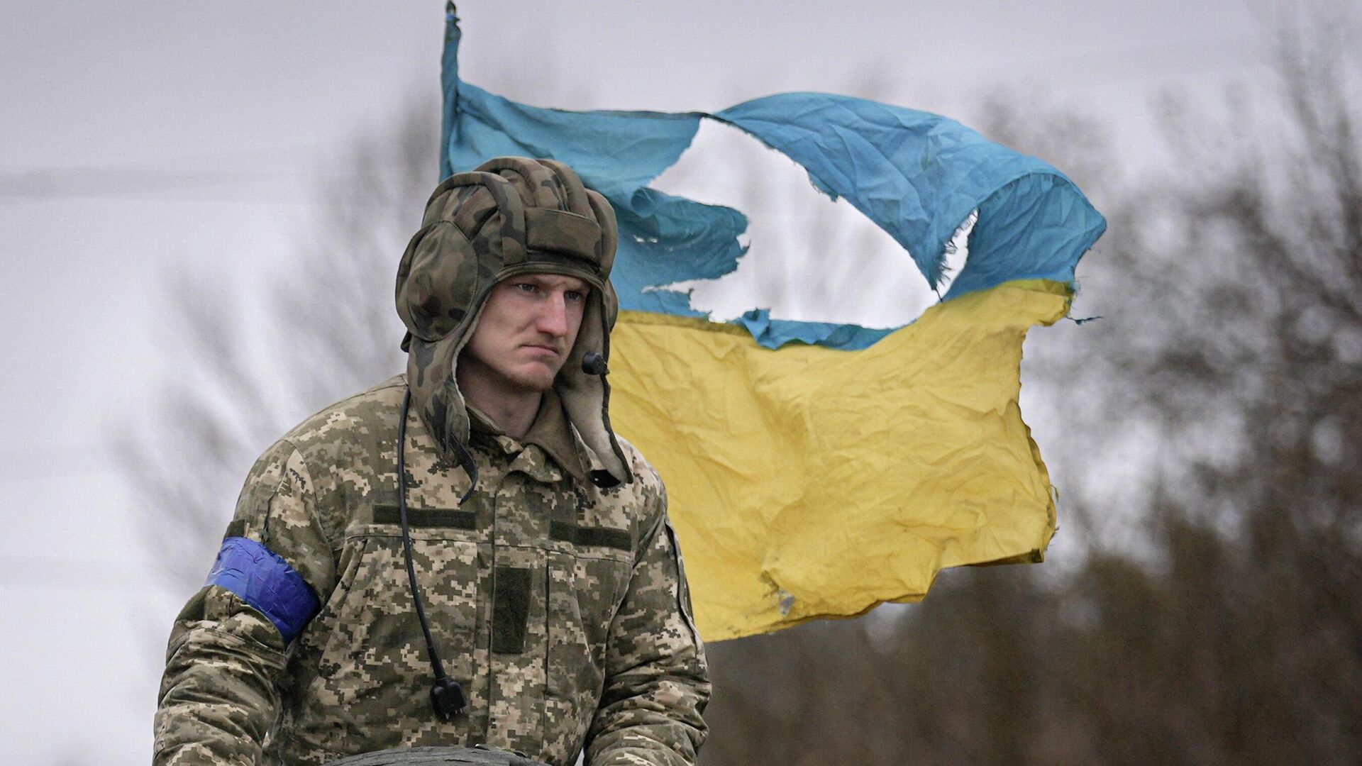 Украинский военнослужащий под Киевом. Архивное фото - РИА Новости, 1920, 07.07.2024