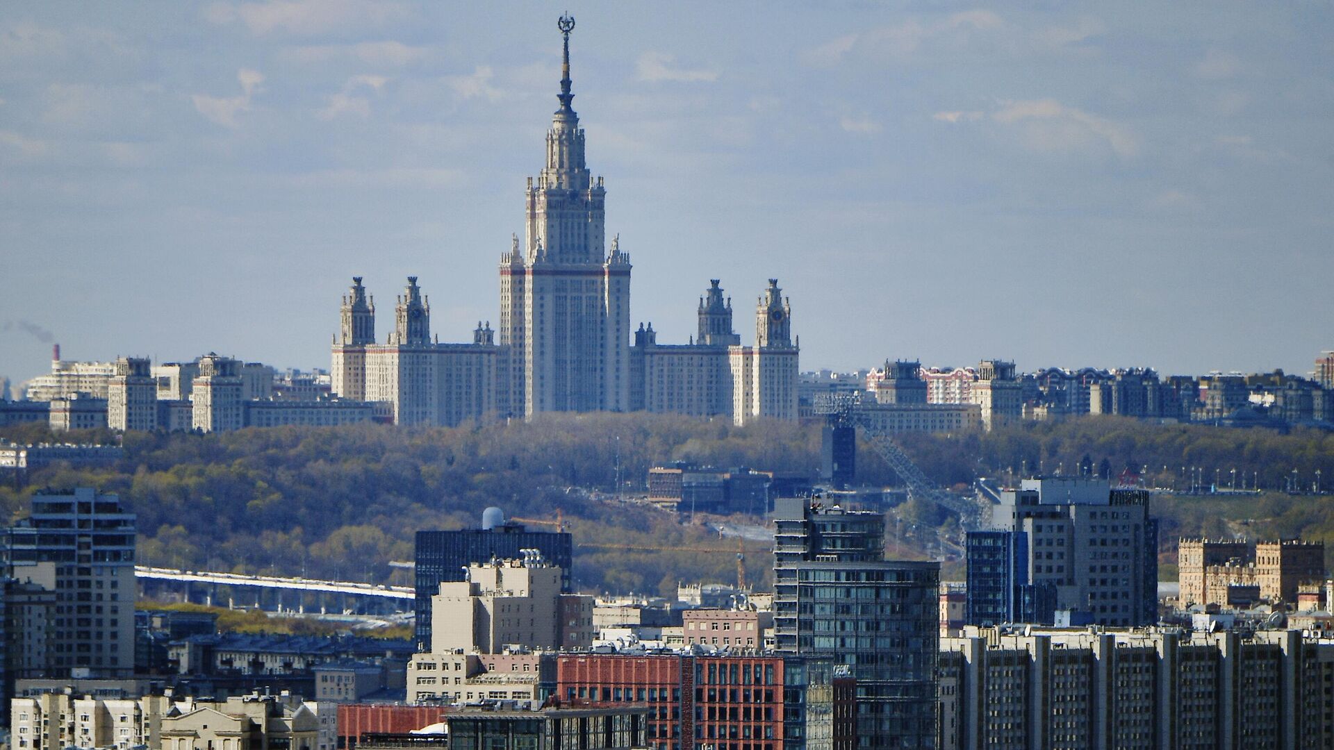 Здание Московского государственного университета имени М. В. Ломоносова на Воробьевых горах - РИА Новости, 1920, 16.10.2022