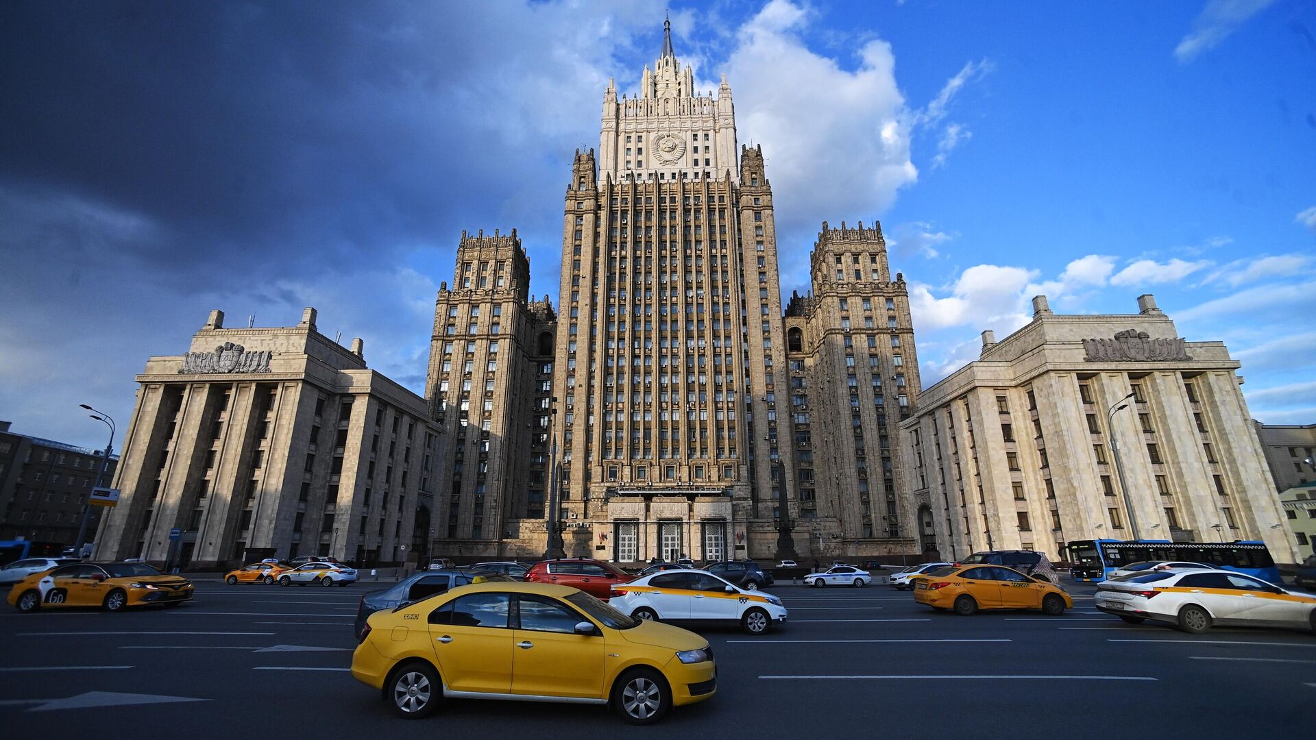 Здание Министерства иностранных дел РФ в Москве - РИА Новости, 1920, 31.05.2022