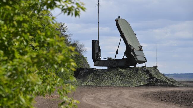 Работа зенитно-ракетной системы ПВО С-300В4 в зоне спецоперации на Украине.