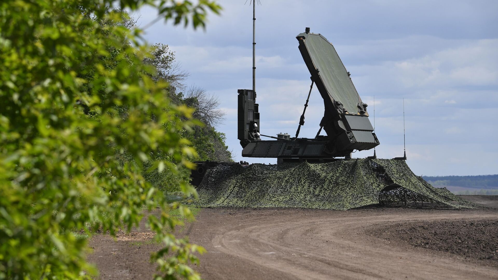 Работа зенитно-ракетной системы ПВО С-300В4 в зоне спецоперации на Украине. - РИА Новости, 1920, 01.07.2022