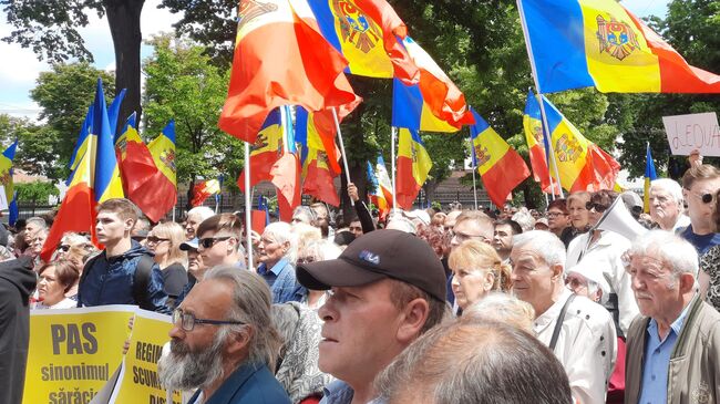 Акция протеста сторонников И. Додона в Кишиневе