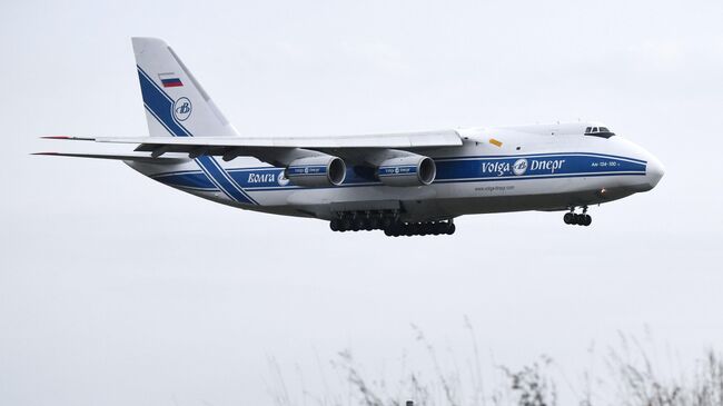 Самолет Ан-124 авиакомпании Волга-Днепр