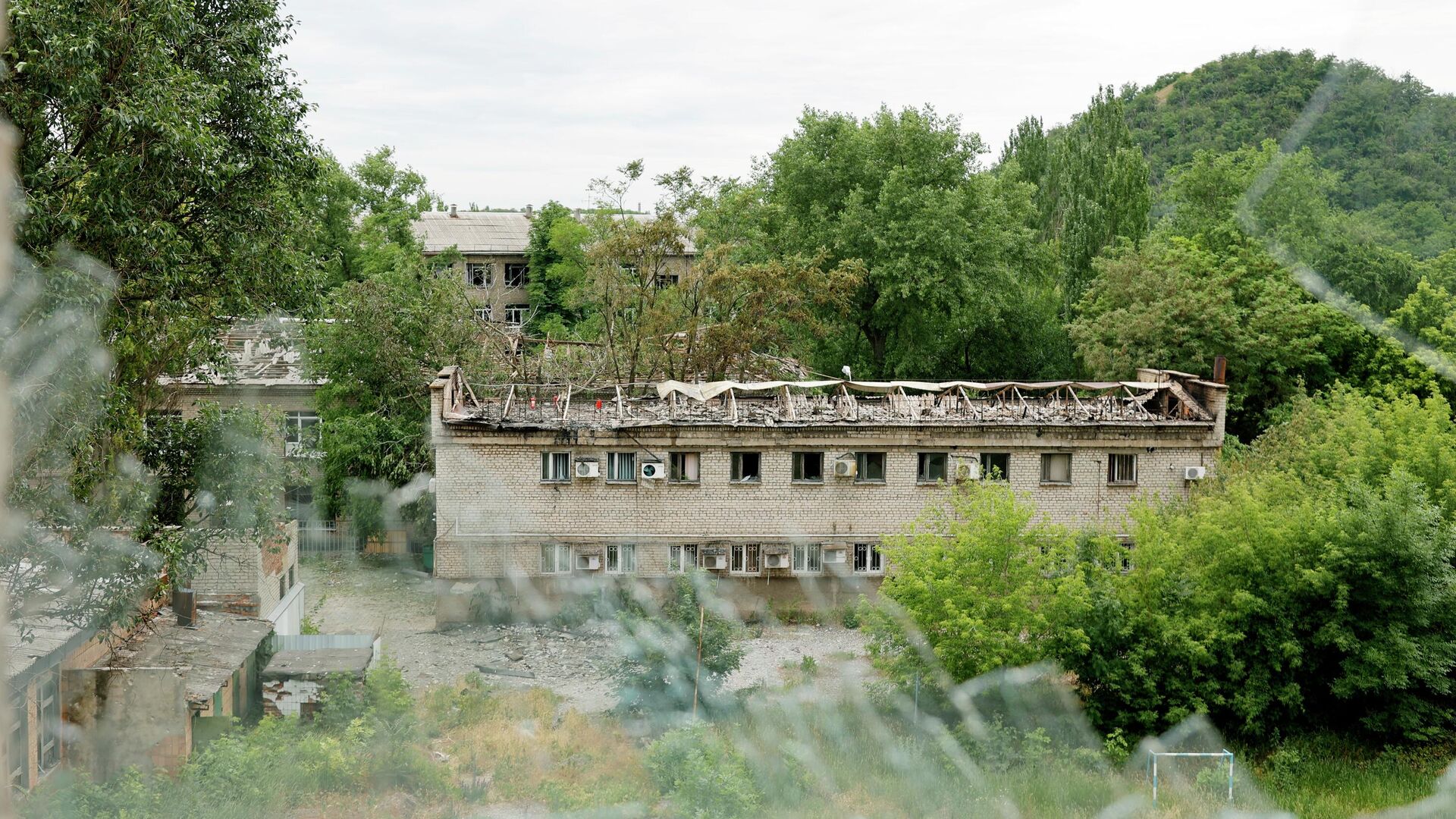 Последствия обстрела в Донецке  - РИА Новости, 1920, 23.06.2022