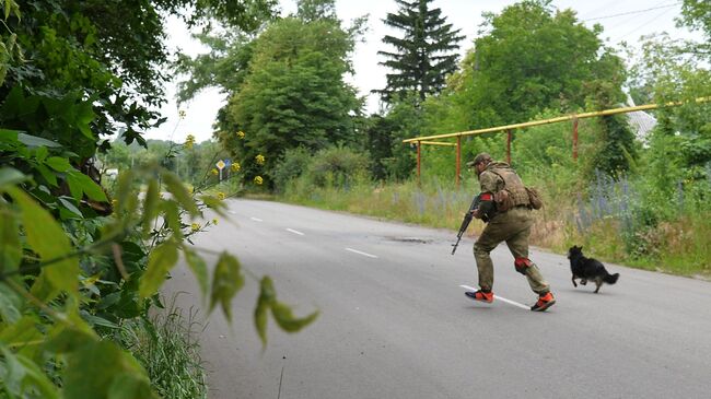 Боец Народной милиции ЛНР