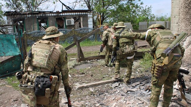 Бойцы подразделения полка полиции специального назначения имени Героя России Ахмата-Хаджи Кадырова МВД Чеченской Республики