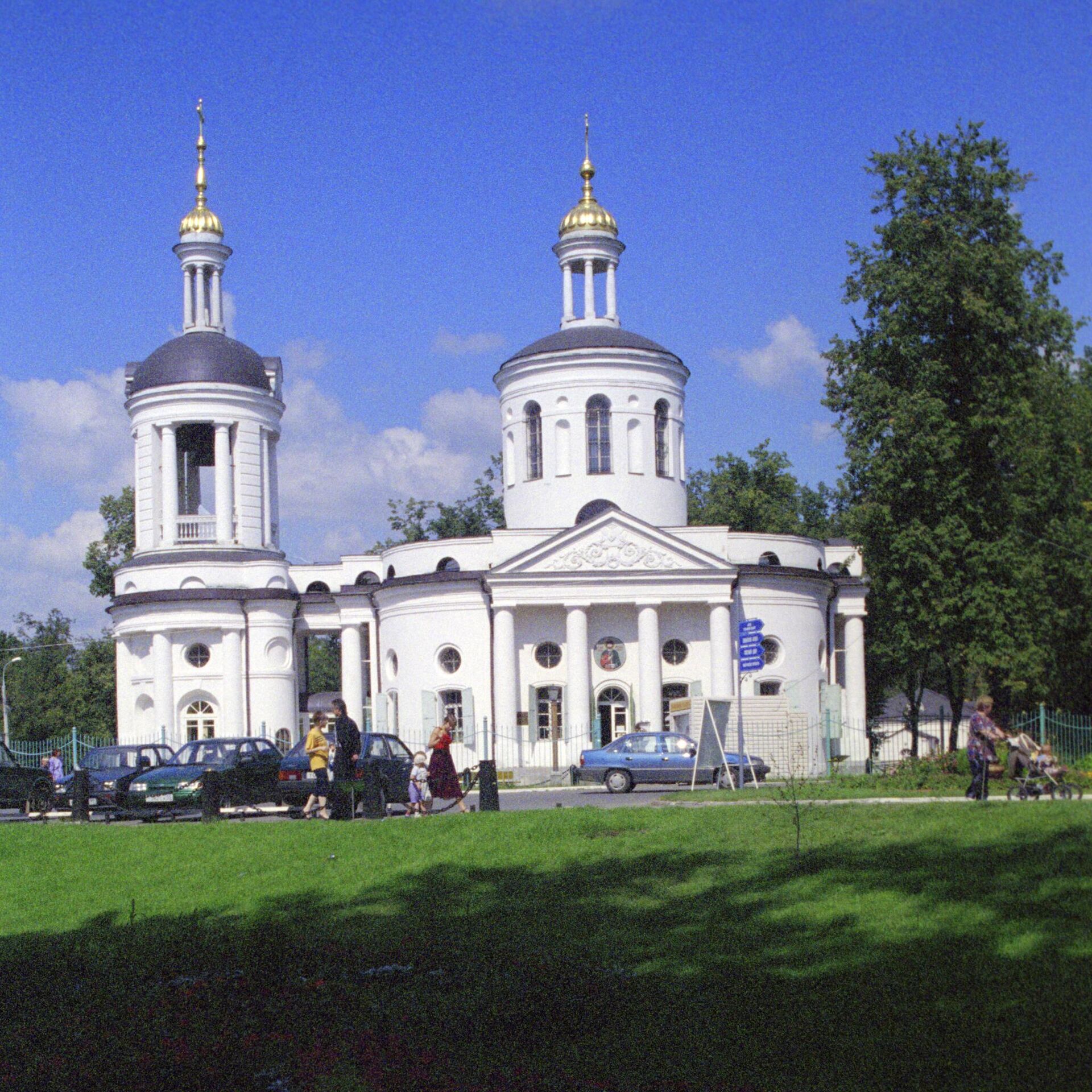 Церковь Влахернской иконы Божьей Матери с колокольней - РИА Новости, 1920, 07.07.2022