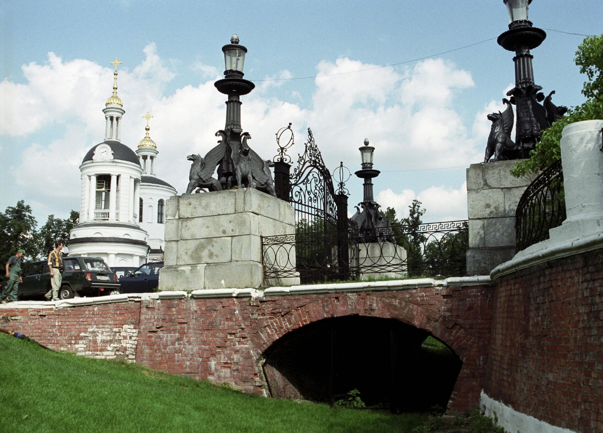 Бывшая усадьба князей Голицыных на территории Кузьминского парка. - РИА Новости, 1920, 07.07.2022