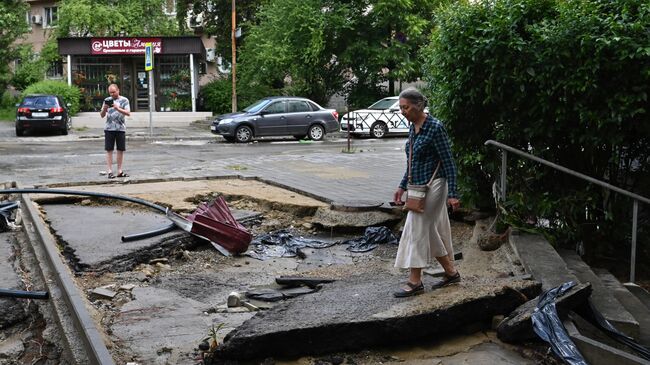 Улица Донская в Сочи, пострадавшая из-за сильного наводнения