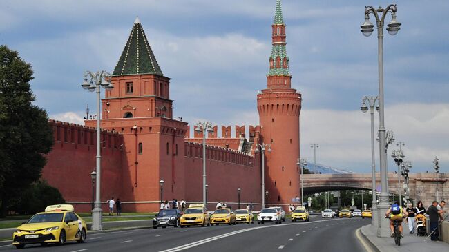 Московский Кремль и Кремлевская набережная