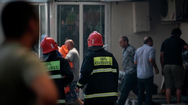 В ТЦ Сурмалу в Ереване произошёл взрыв