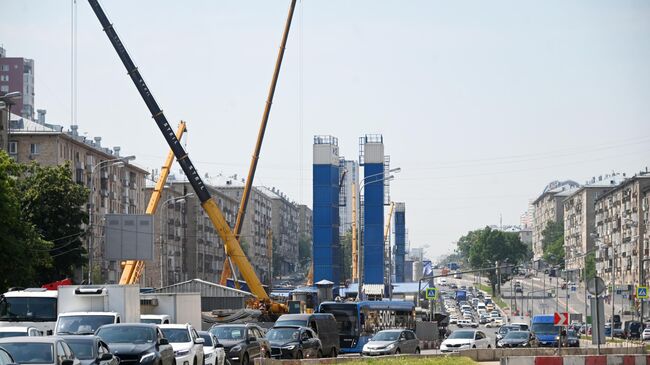 Строительная площадка станции Московского метрополитена на Ленинском проспекте