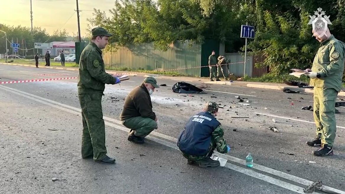 На месте подрыва в Подмосковье автомобиля журналиста и политолога Дарьи Дугиной - РИА Новости, 1920, 21.08.2022