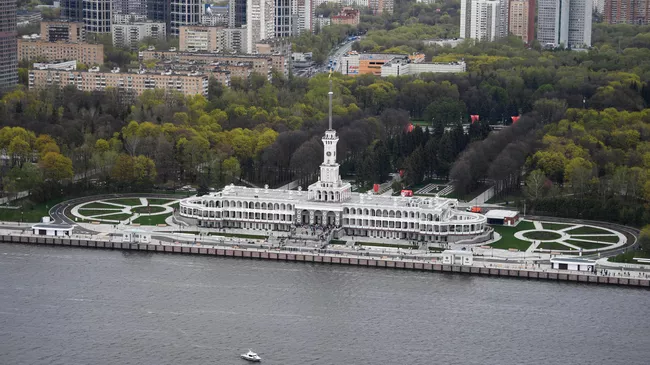Северный Речной Вокзал в Москве