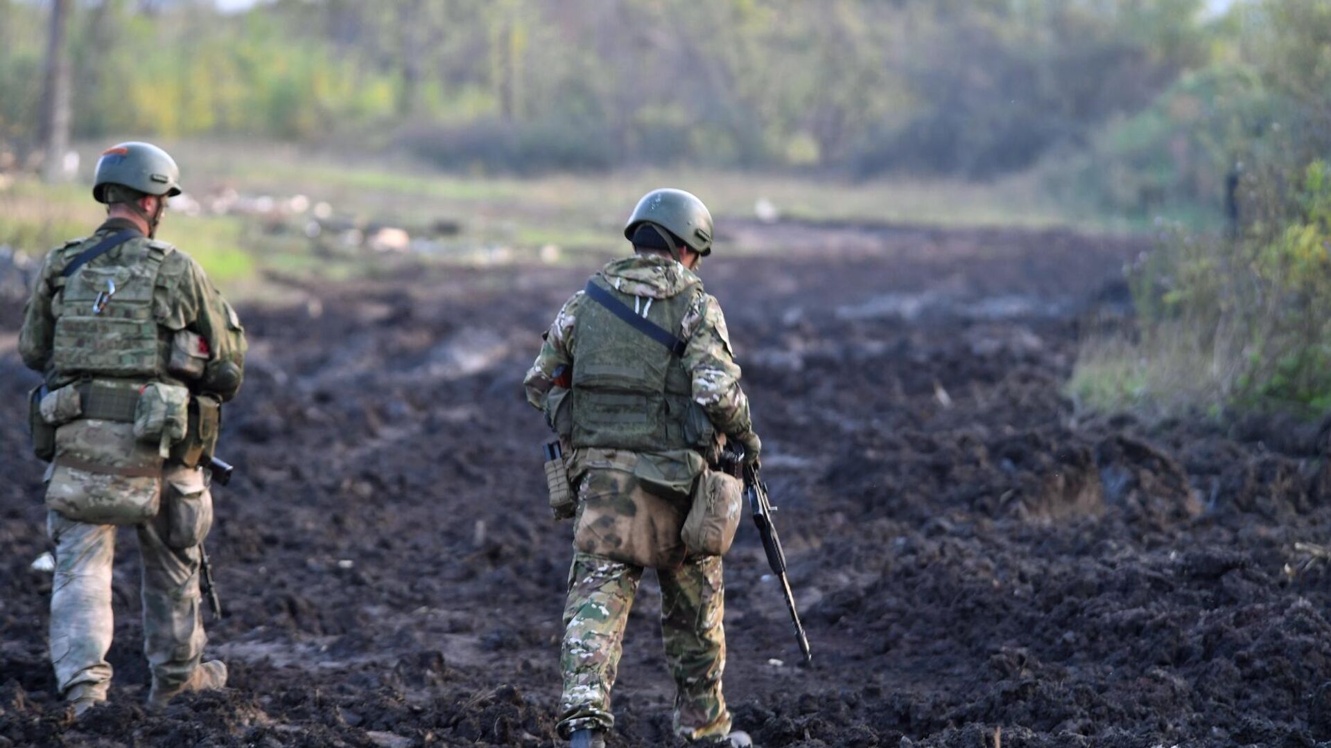 Бойцы НМ ЛНР в зоне проведения специальной военной операции  - РИА Новости, 1920, 03.10.2022