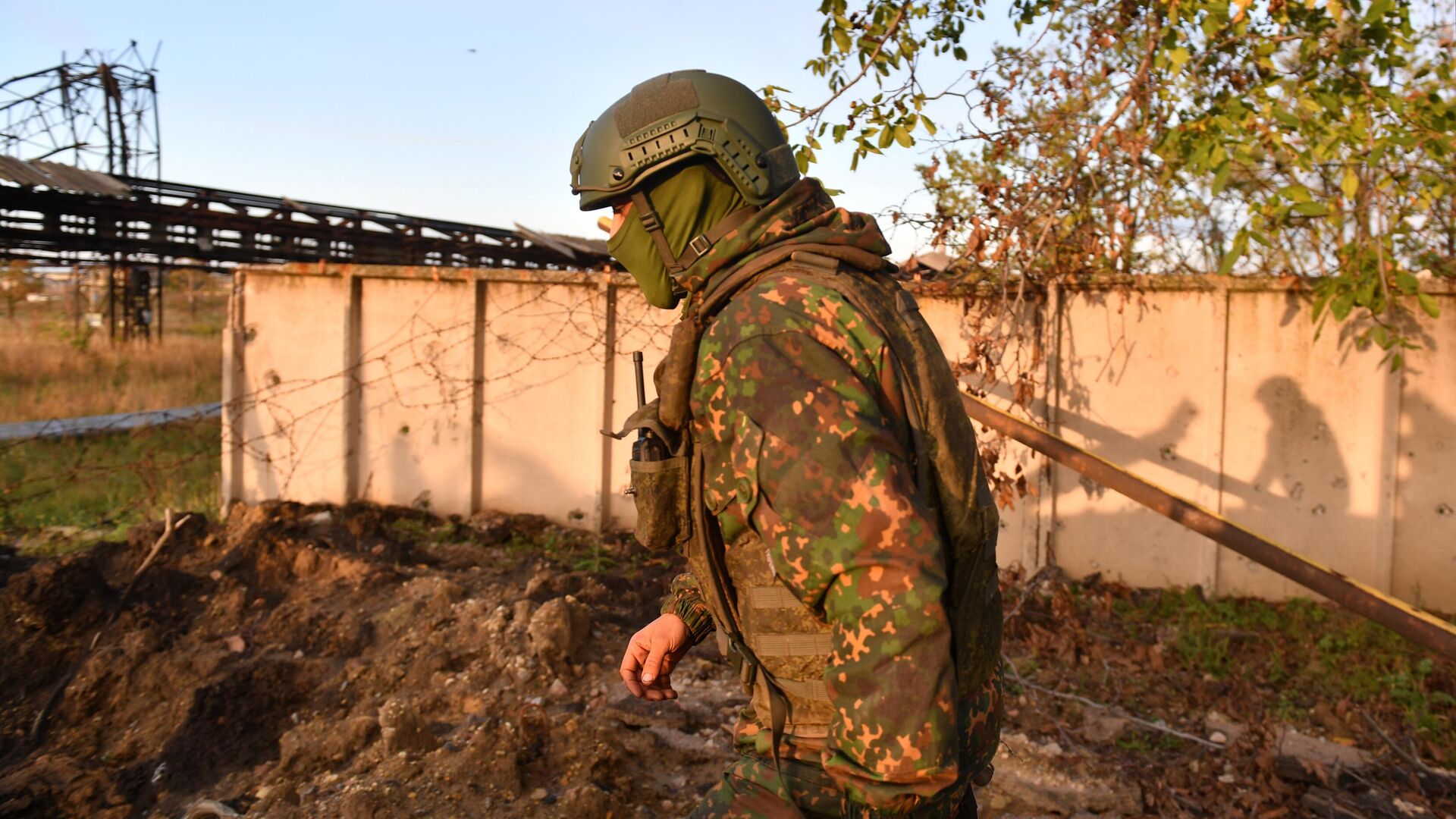 Боец отдельного разведбата Народной милиции ЛНР на позиции на Северском направлении - РИА Новости, 1920, 22.03.2023