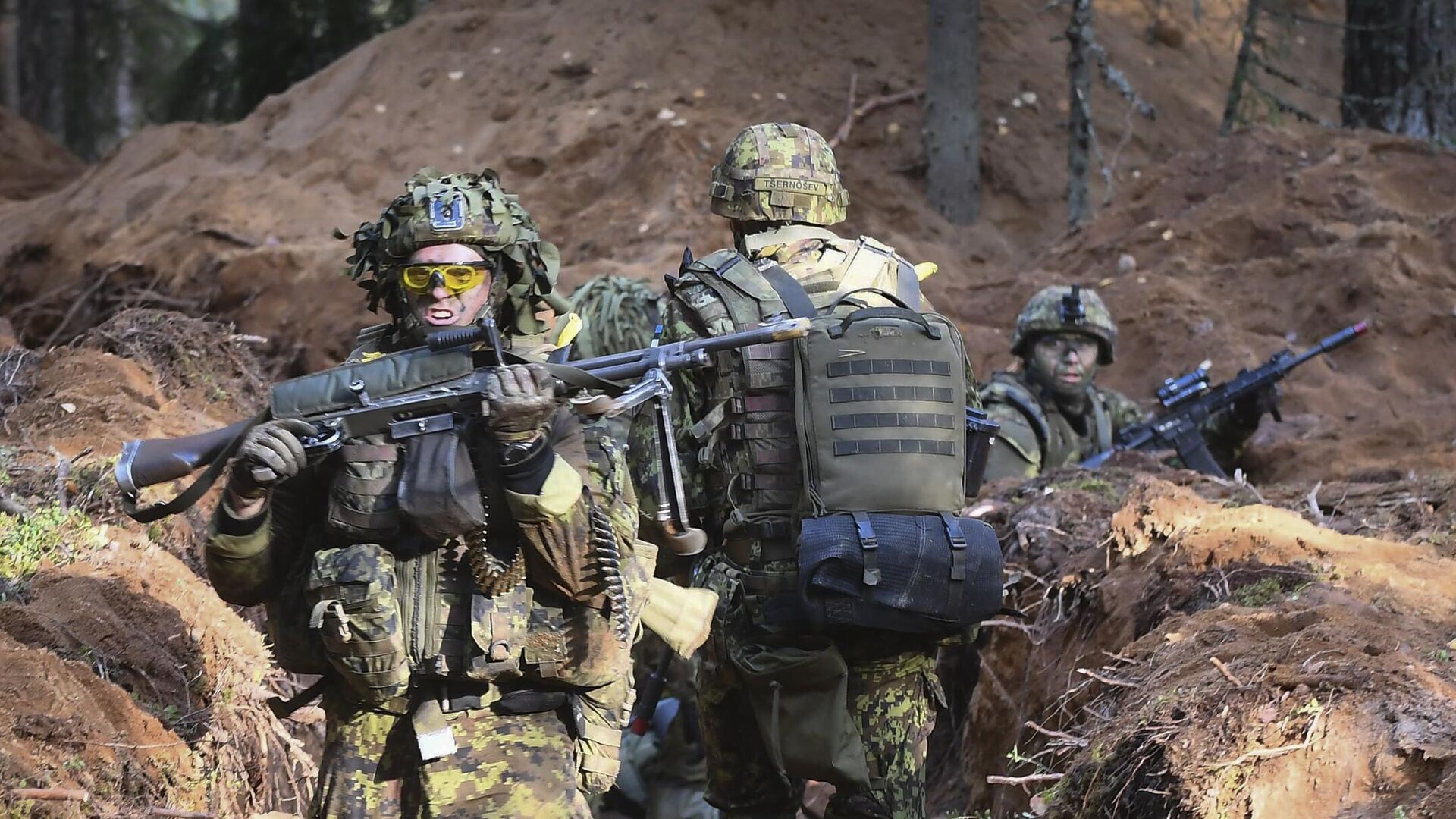 Британские военнослужащие во время учений. Архивное фото - РИА Новости, 1920, 01.03.2024