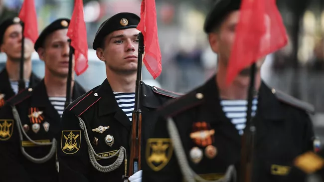 Репетиция парада Победы в Симферополе