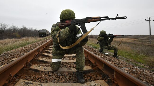 Военнослужащие железнодорожных войск РФ на Украине. Архивное фото