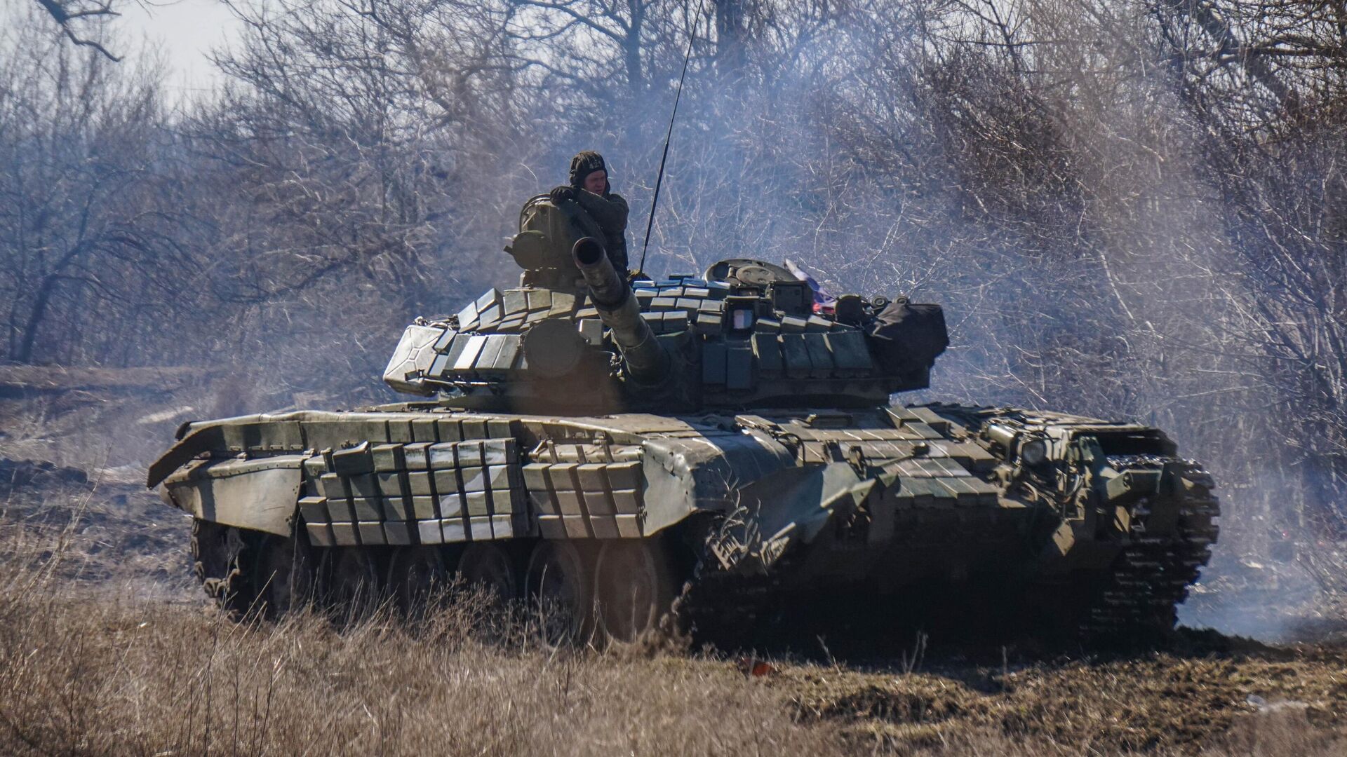 Военнослужащие Народной милиции ДНР ведут наступление в районе линии соприкосновения в поселке Марьинка Донецкой области - РИА Новости, 1920, 12.01.2023