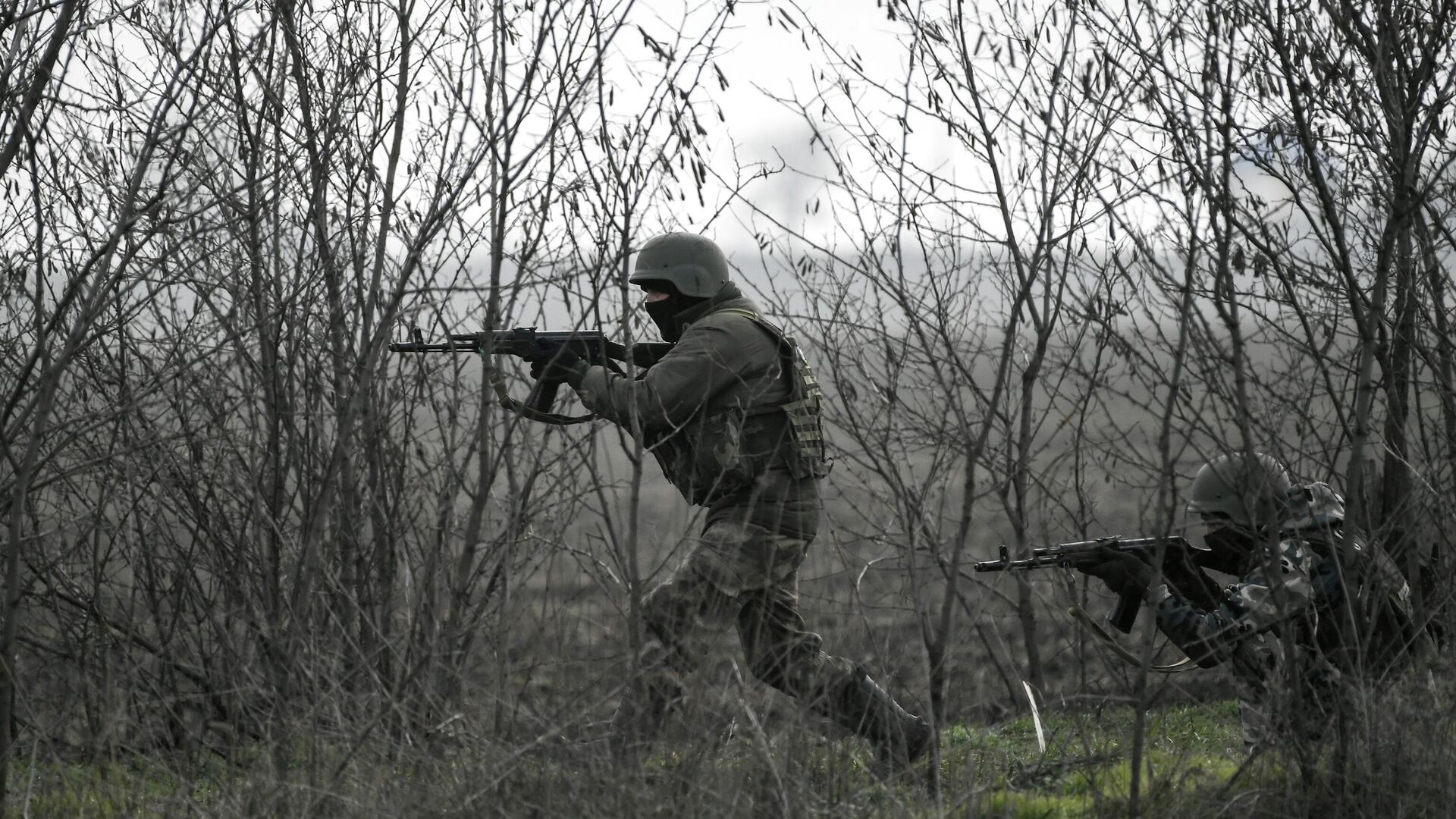 Военнослужащий в зоне проведения спецоперации. Архивное фото - РИА Новости, 1920, 19.12.2023