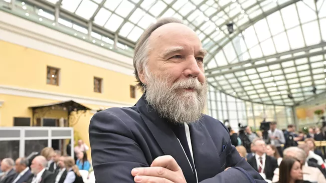 Александр Дугин