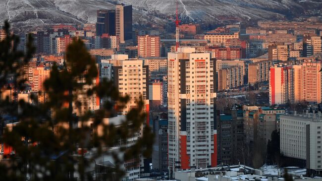 Вид со смотровой площадки Николаевской сопки на Красноярск