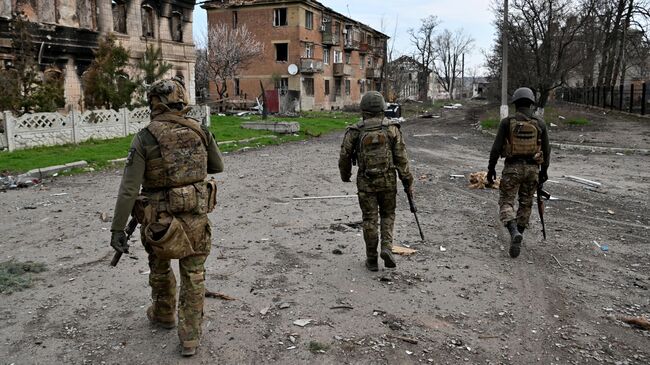 Бойцы ЧВК Вагнер в центре Артемовска