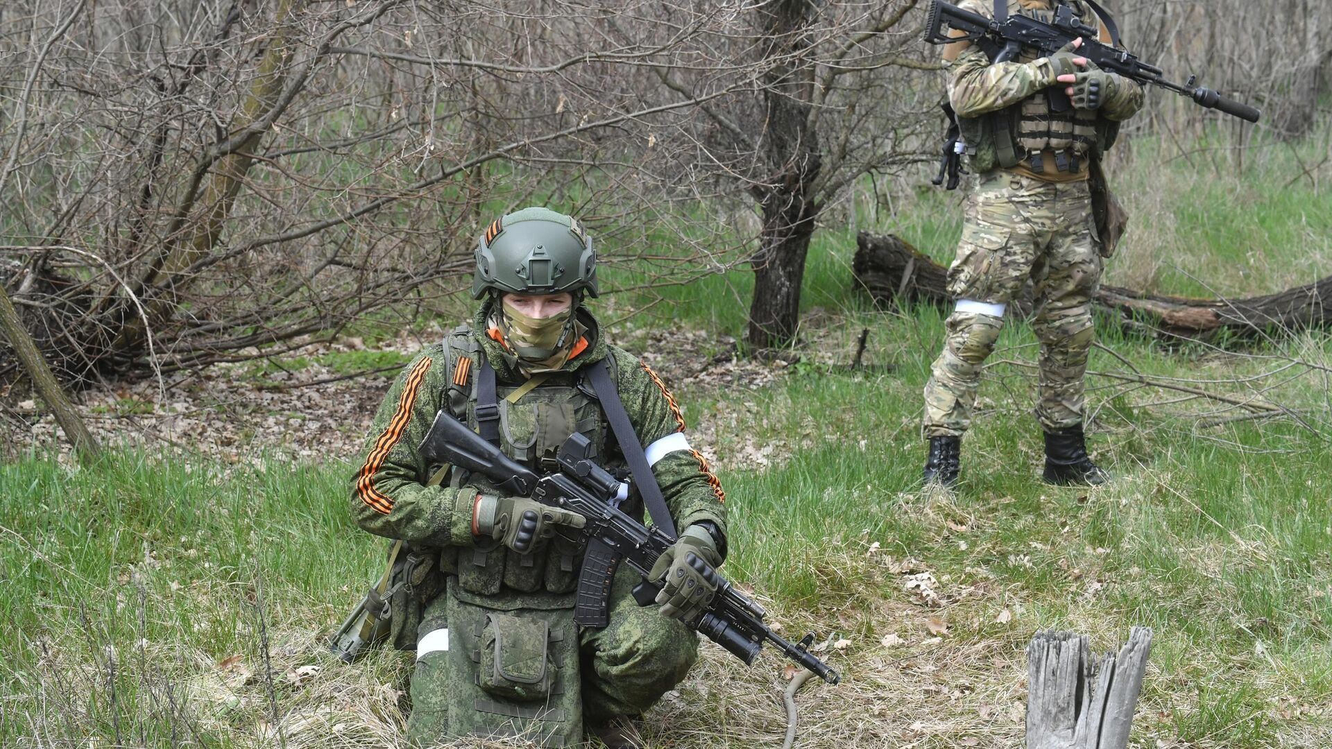 Военнослужащие подразделения ВДВ во время подготовки штурмовых групп на полигоне в южном секторе СВО. Архивное фото  - РИА Новости, 1920, 25.05.2023