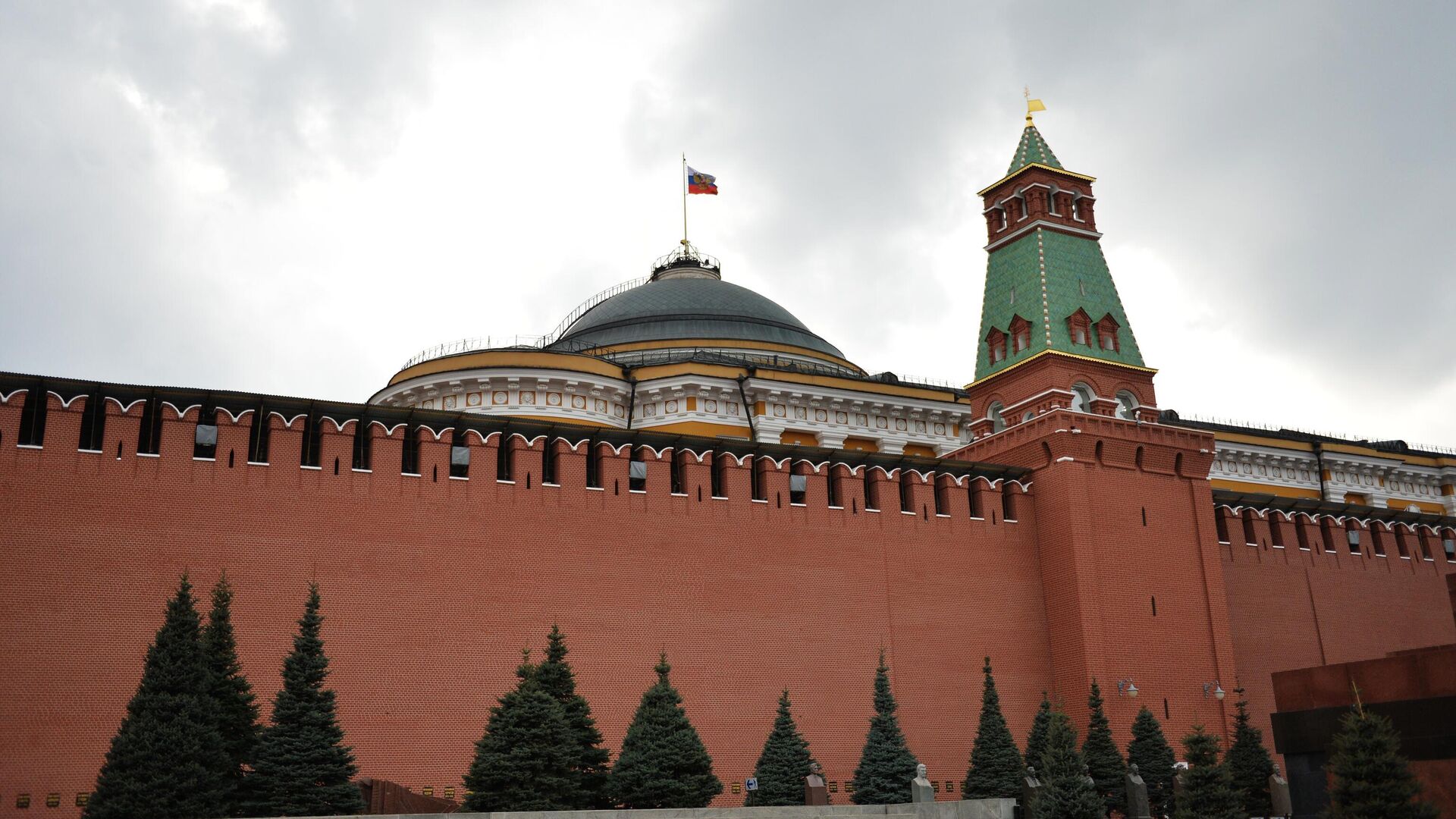 Московский Кремль. Купол Сената и Сенатская башня - РИА Новости, 1920, 08.05.2023