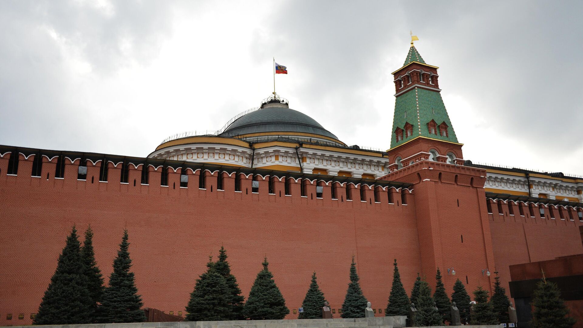 Московский Кремль. Купол Сената и Сенатская башня - РИА Новости, 1920, 05.05.2023