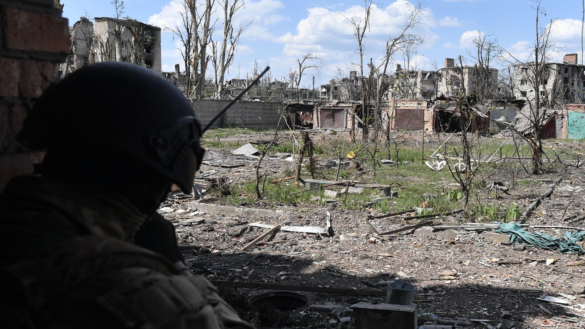 Боец ЧВК Вагнер на позиции в Артемовске - РИА Новости, 1920, 20.05.2023