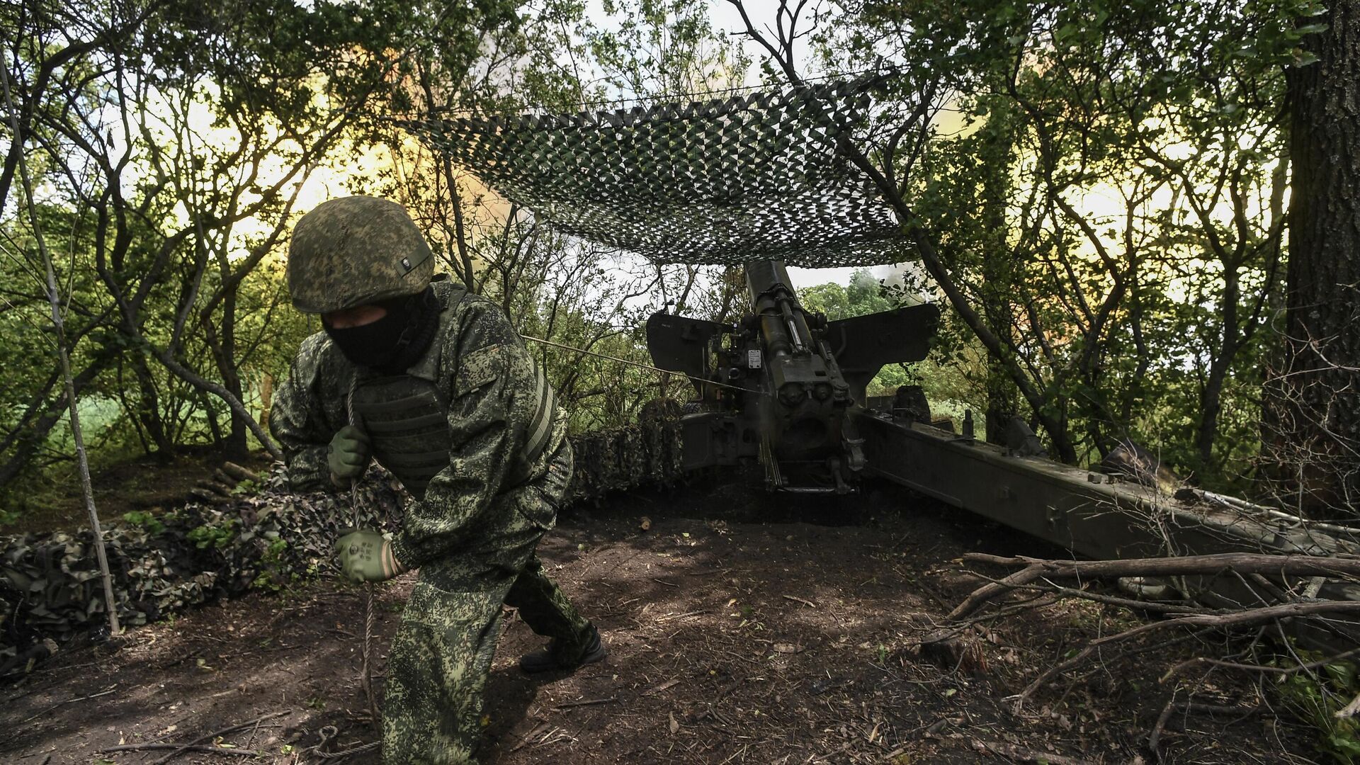 Военнослужащий ВС РФ на Запорожском направлении  - РИА Новости, 1920, 30.08.2023