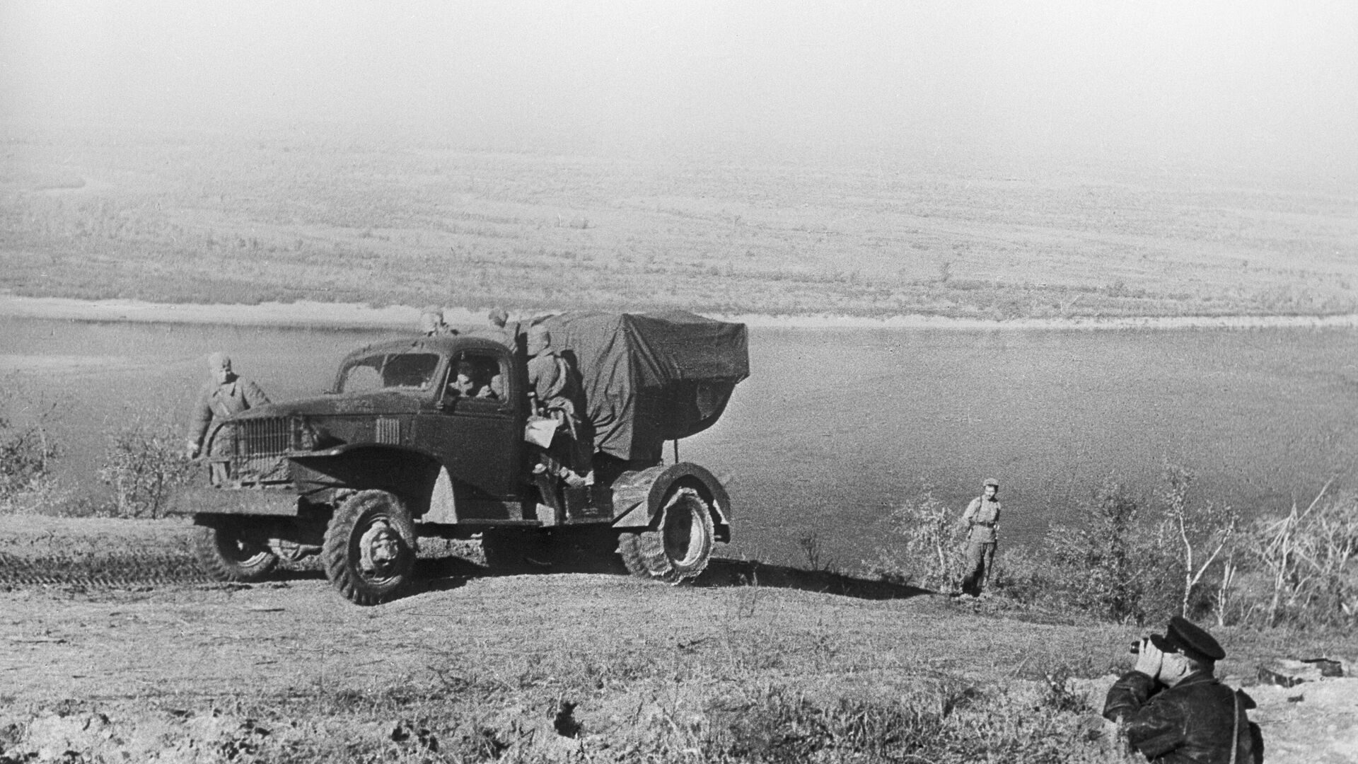 Катюша на правом берегу Днепра. Октябрь 1943 года. Архивное фото  - РИА Новости, 1920, 15.12.2023