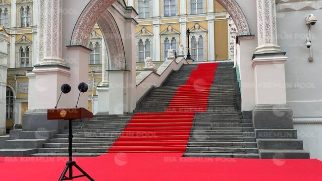 Подготовка к выступлению на Соборной площади Кремля