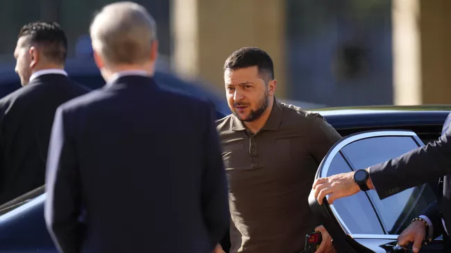 Владимир Зеленский во время визита в Прагу