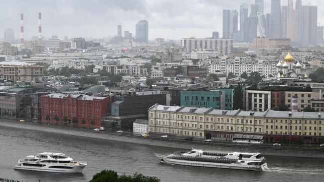 Прогулочные теплоходы на Москве-реке