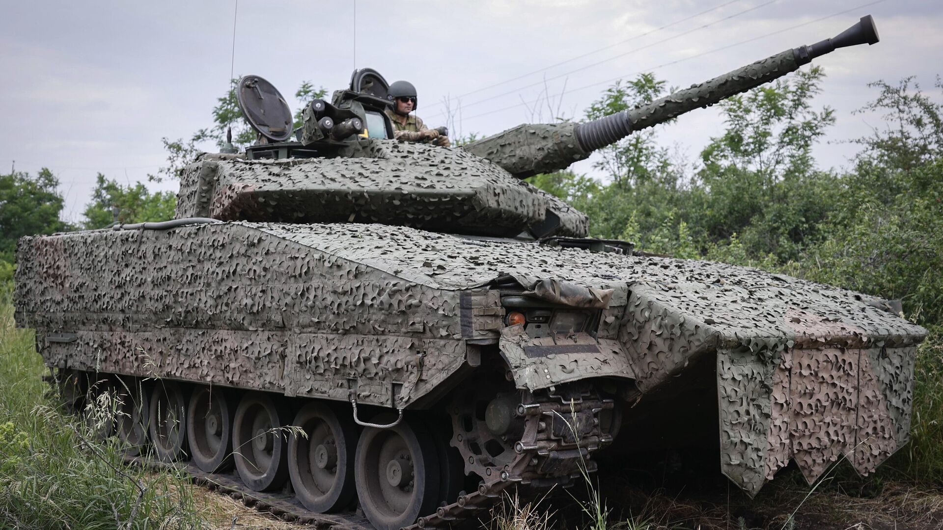 Шведская БМП CV90. Архивное фото - РИА Новости, 1920, 14.08.2023