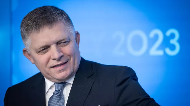 Лидер партии Smer Роберт Фицо на предвыборных теледебатах. Архивное фото