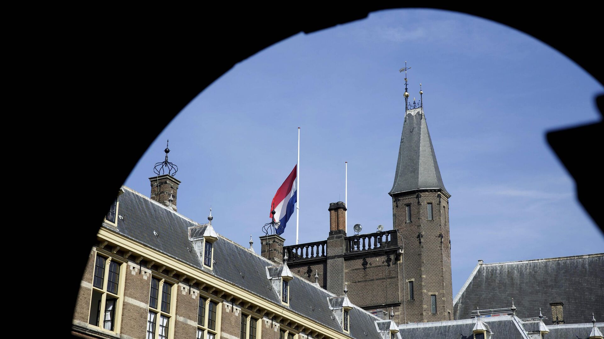 Здание правительства в Гааге. Архивное фото - РИА Новости, 1920, 01.03.2024