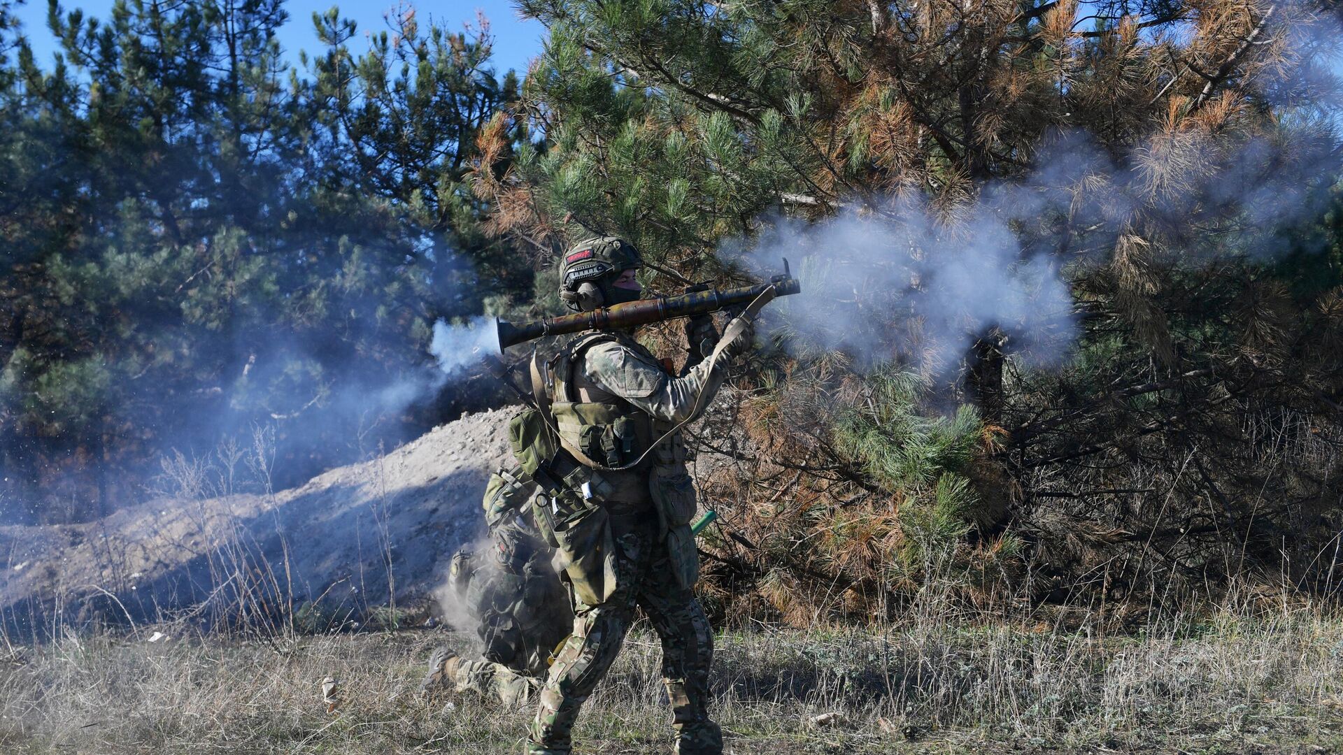 Разведчик Новороссийского десантно-штурмового горного соединения на Запорожском направлении специальной военной операции. Архивное фото - РИА Новости, 1920, 17.11.2023