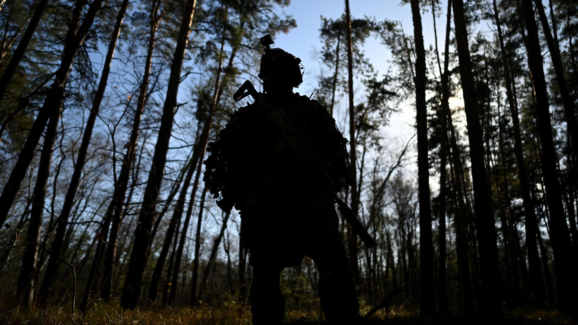 Военнослужащий ВС РФ в зоне проведения спецоперации Военнослужащий ВС РФ в зоне проведения спецоперации - РИА Новости, 1920, 27.11.2023