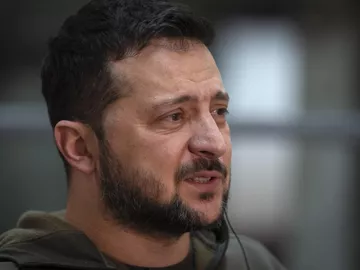 Президент Украины Владимир Зеленский во время визита в Харьков