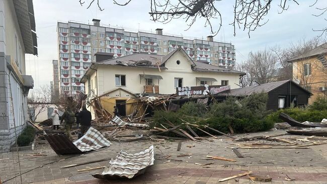 Последствия обстрела центра Белгорода ВСУ